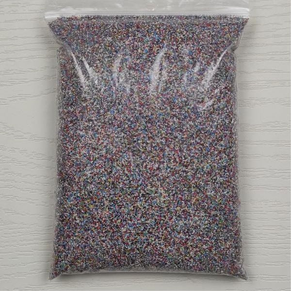 Dekorhomok kevert, színes kvarchomok, 0.4-0.8 mm, 30 g.